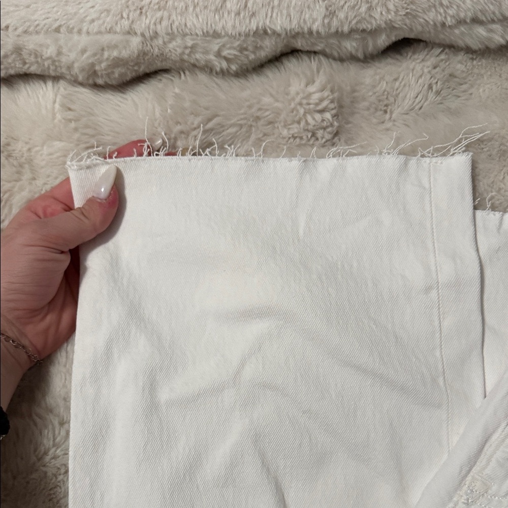 White Denim Jeans- BRAND NEW W TAGS ABERCROMBIE 90'S RELAXED HIGH RISE CURVE LOV - Picture 3 of 14